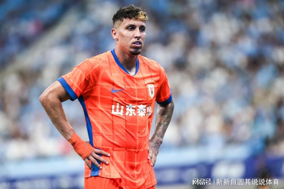 世界杯直播平台官网app下载最新版-泰山现在肯定不止和祖马谈判，最后来的外援中卫一定是免签的类型