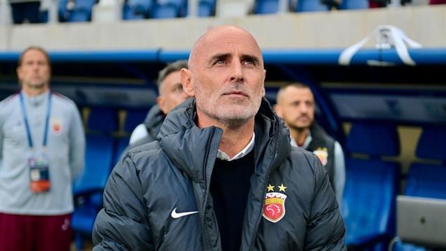 世界杯手机高清观看入口-热身赛延续锋无力，伤病致海港前寻枪后堵漏，大概率延续去年低开走势？