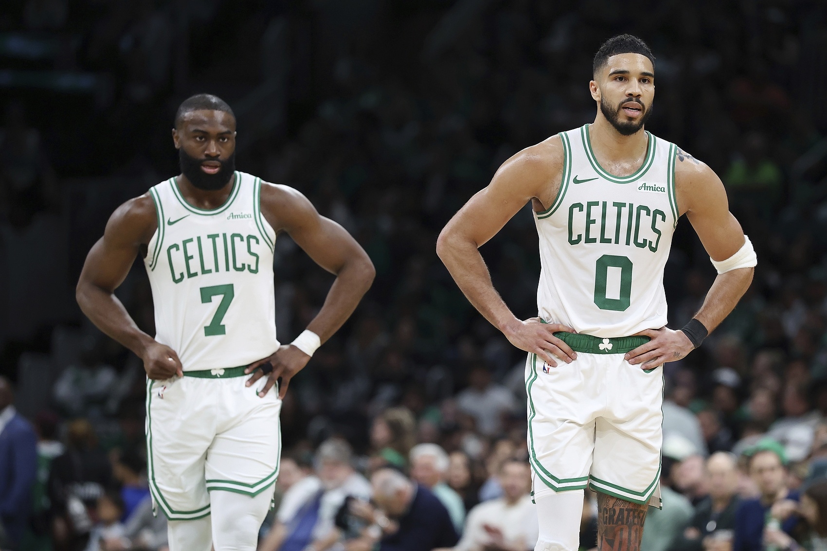 世界杯比赛直播地址-海沃德：塔图姆&amp;布朗是联盟中最好的两名侧翼之一 绿军球迷真有福